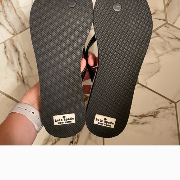 Kate Spade flip flops 9 - Picture 5 of 5